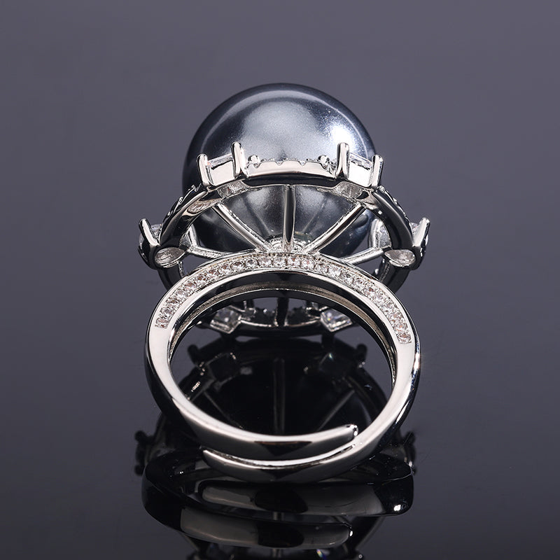 Vintage Baroque Pearl Statement Ring – Copper-Base Gold-Plated with Cubic Zirconia Halo, Art Deco Luxury Jewelry