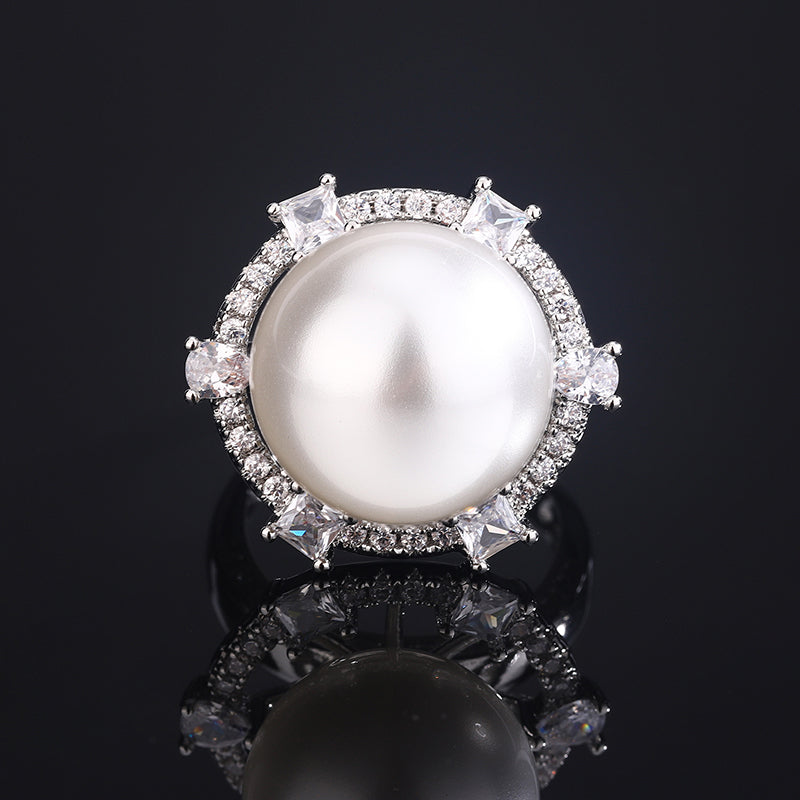 Vintage Baroque Pearl Statement Ring – Copper-Base Gold-Plated with Cubic Zirconia Halo, Art Deco Luxury Jewelry